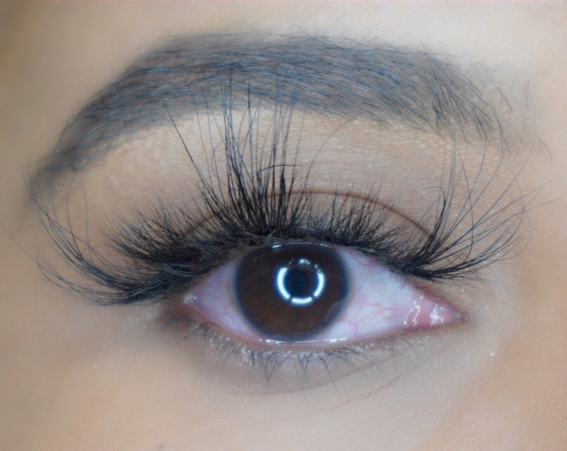 Flawless mink eyelashes